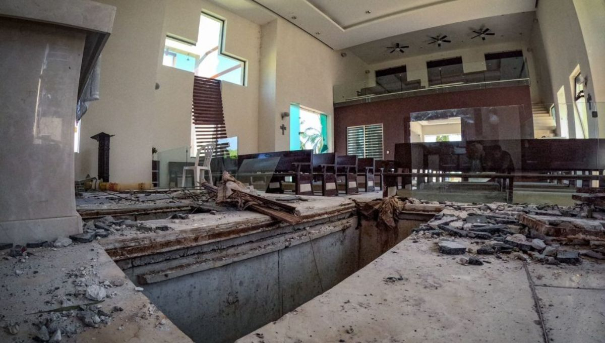 Se señala que para cometer estos actos utilizaron vehículos todo terreno y una retroexcavadora Se señala que para cometer estos actos utilizaron vehículos todo terreno y una retroexcavadora