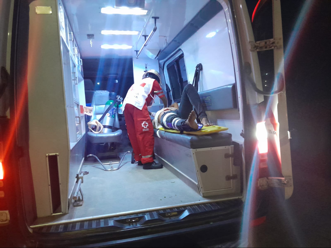 Atendidos por la Cruz Roja y trasladados al hospital IMSS-Bienestar Janell Romero Aguilar. Atendidos por la Cruz Roja y trasladados al hospital IMSS-Bienestar Janell Romero Aguilar.