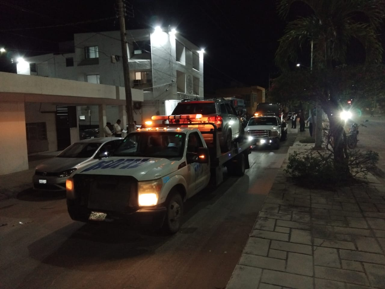 Los detenidos son originarios de Jalisco y fueron capturados en una casa de seguridad. Los detenidos son originarios de Jalisco y fueron capturados en una casa de seguridad.