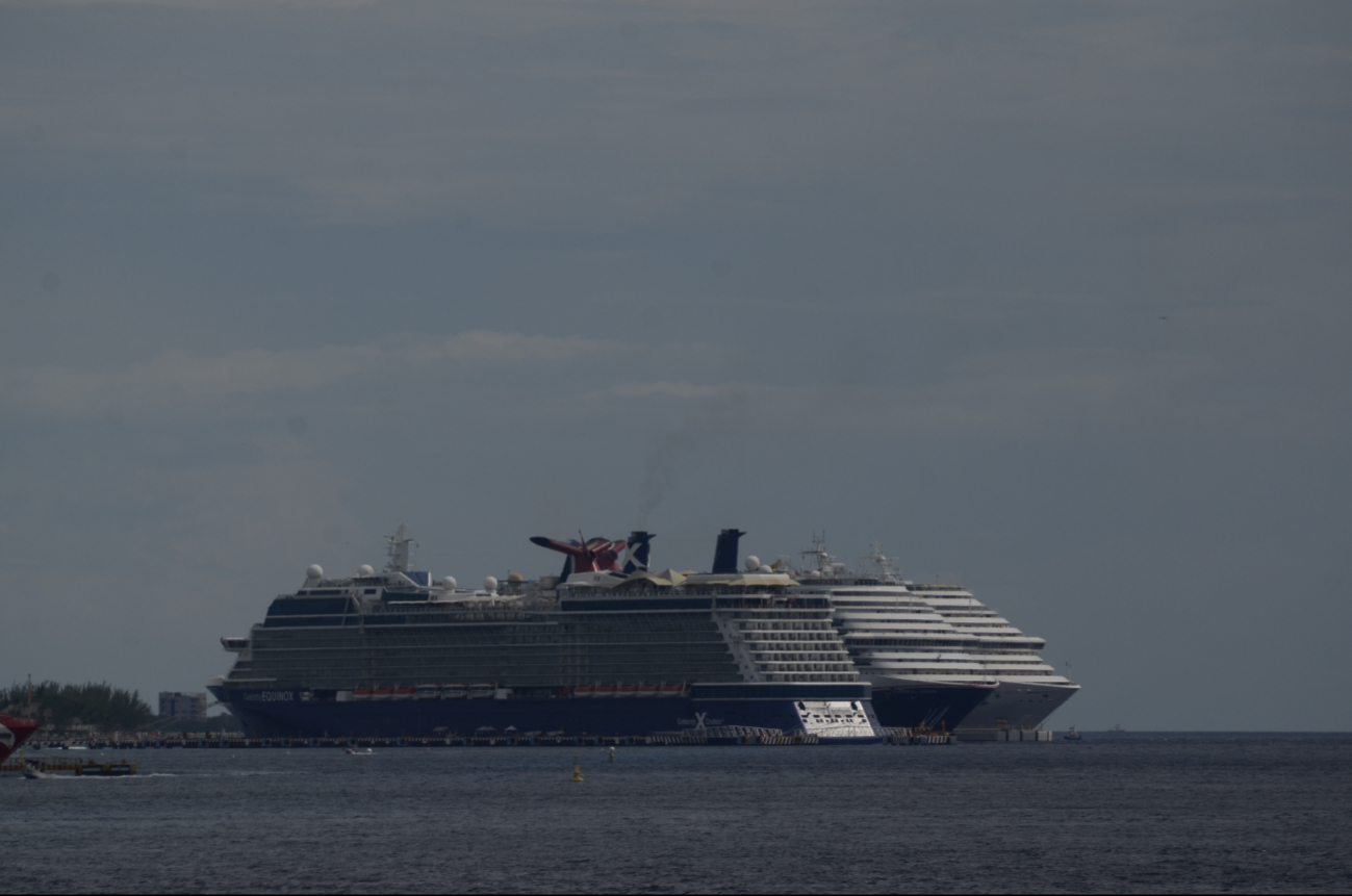 Reportaron que el puerto se mantiene cerrado parcialmente a la navegación de navíos menores a 15 metros de eslora Reportaron que el puerto se mantiene cerrado parcialmente a la navegación de navíos menores a 15 metros de eslora