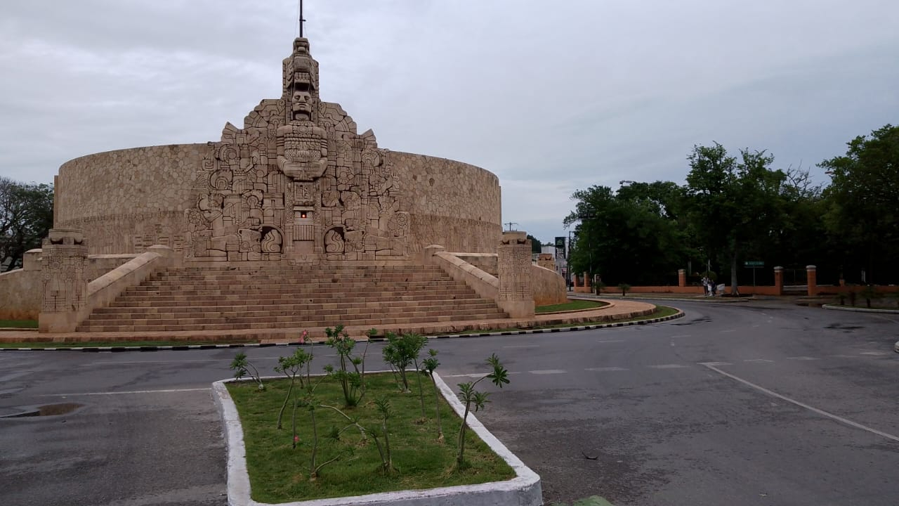 Paseo de Montejo en Mérida luce desierto ante la aproximación de Beryl