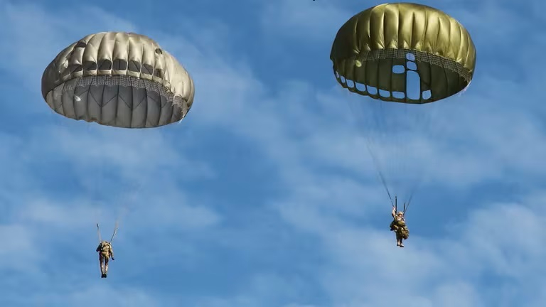 Un joven cadete de la Escuela Naval Militar perdió la vida luego de que no abrió su paracaídas