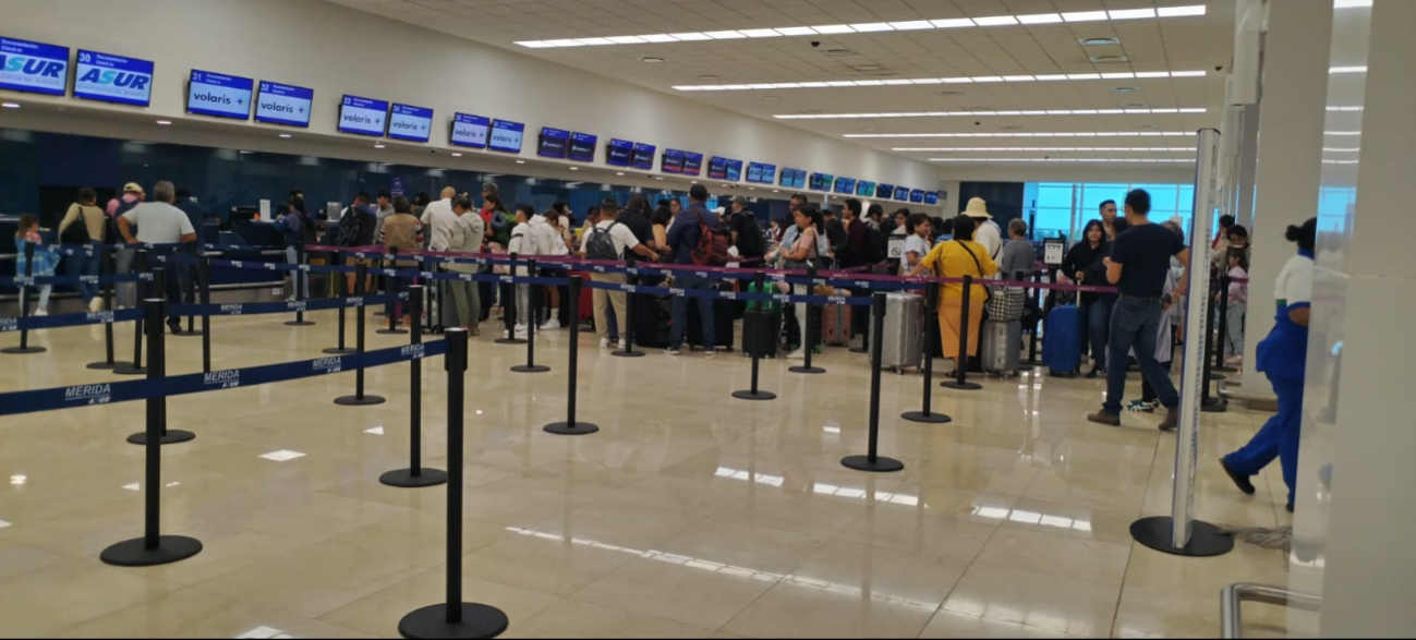 Aeropuerto de Mérida   continúa con vuelos cancelados y atrasados