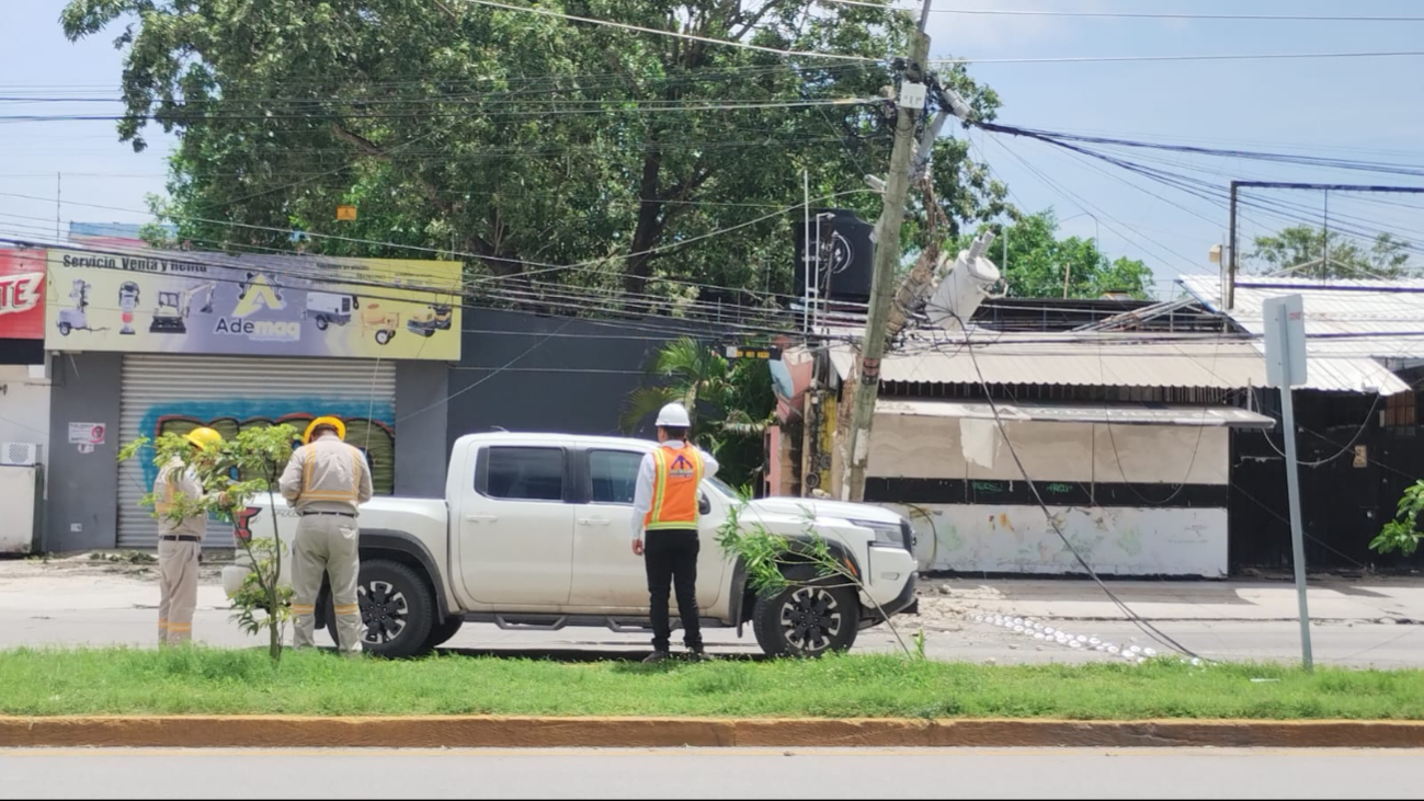 Vecinos temen que tarden en reanudar el servicio Vecinos temen que tarden en reanudar el servicio