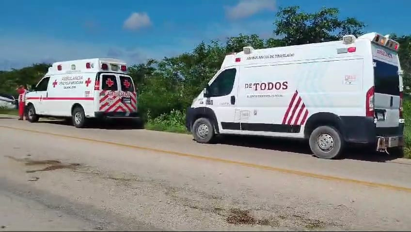 Intervención de unidades de rescate de Becal y la Cruz Roja Mexicana.