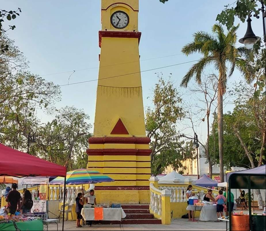 La menor de edad fue localizada en una plaza pública de Umán La menor de edad fue localizada en una plaza pública de Umán