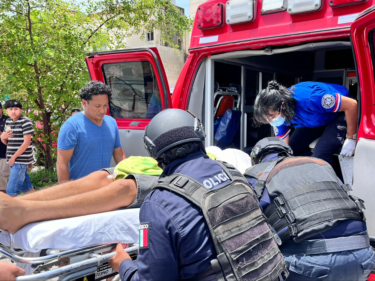 El hombre fue trasladado al Hospital General de Cancún El hombre fue trasladado al Hospital General de Cancún