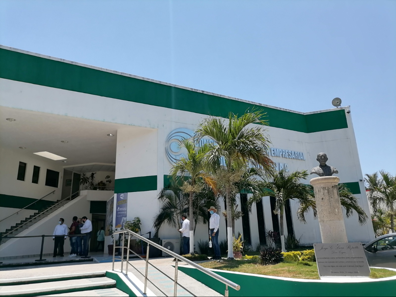 A los empresarios les urge que cambien los criterios federales por considerar a Carmen como un área verde; es decir, protegida. A los empresarios les urge que cambien los criterios federales por considerar a Carmen como un área verde; es decir, protegida.