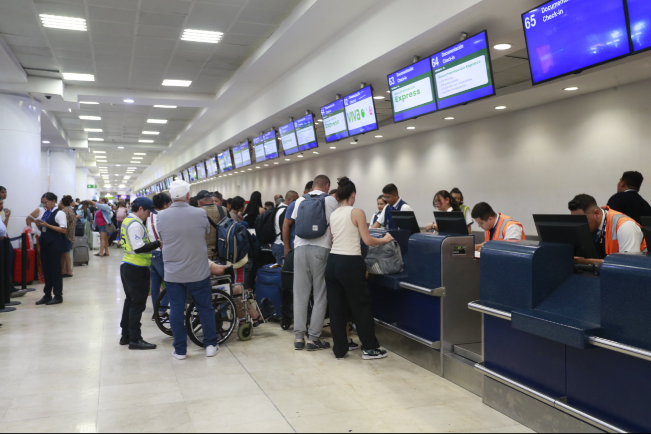 El fin de semana aumentarían los vuelos en Cancún El fin de semana aumentarían los vuelos en Cancún