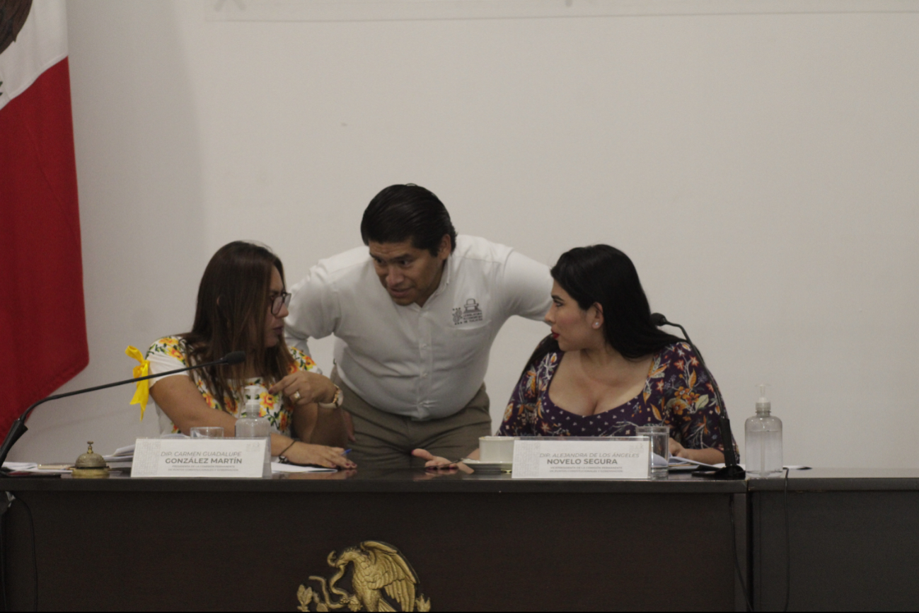 Luego de que los jefes dejaran de ir al edificio, muchos de los asistentes desaparecieron de la sede Luego de que los jefes dejaran de ir al edificio, muchos de los asistentes desaparecieron de la sede