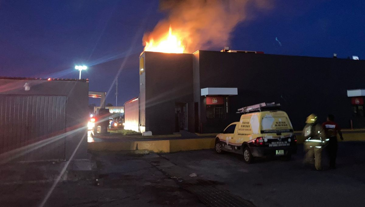 McDonald's de Plaza Las Américas sufre incendio en Chetumal: VIDEO 