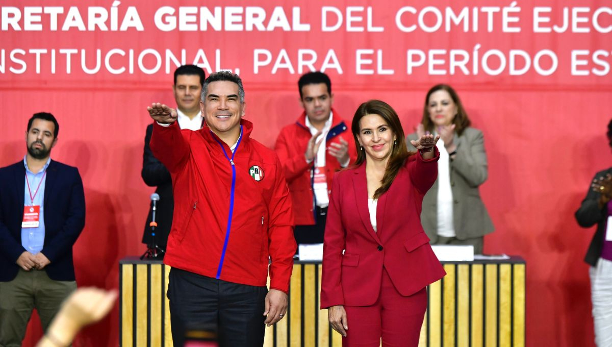 Alejandro Moreno Cárdenas fue elegido para mantenerse en la dirigencia nacional del PRI Alejandro Moreno Cárdenas fue elegido para mantenerse en la dirigencia nacional del PRI