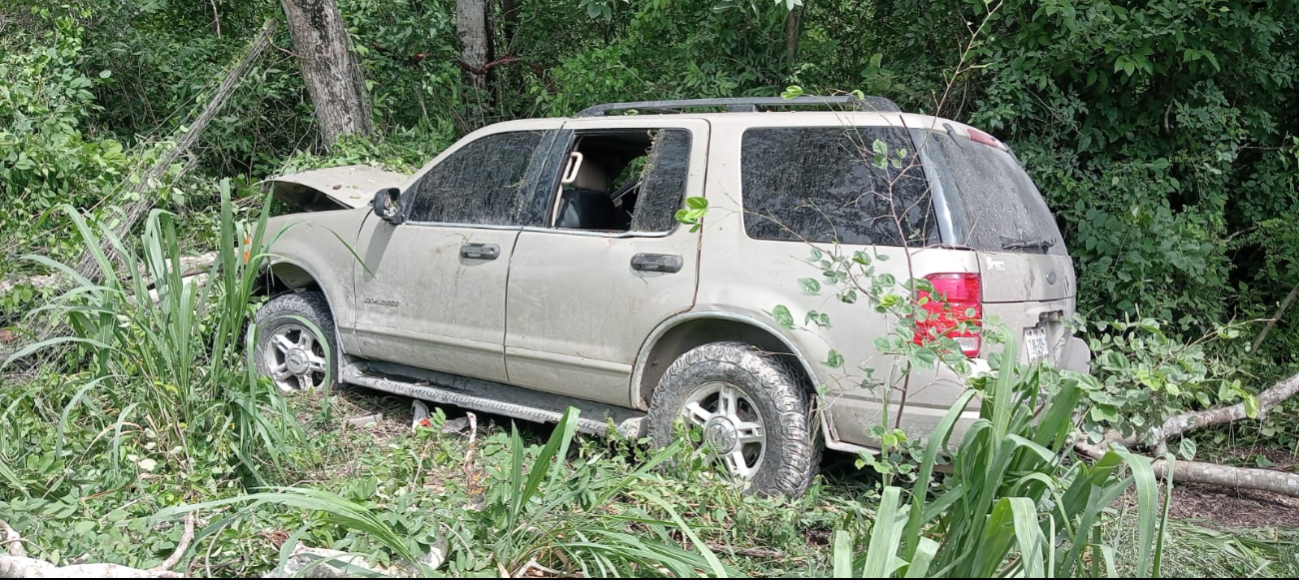 Malas condiciones de la carretera Escárcega-Chetumal provocan dos accidentes 