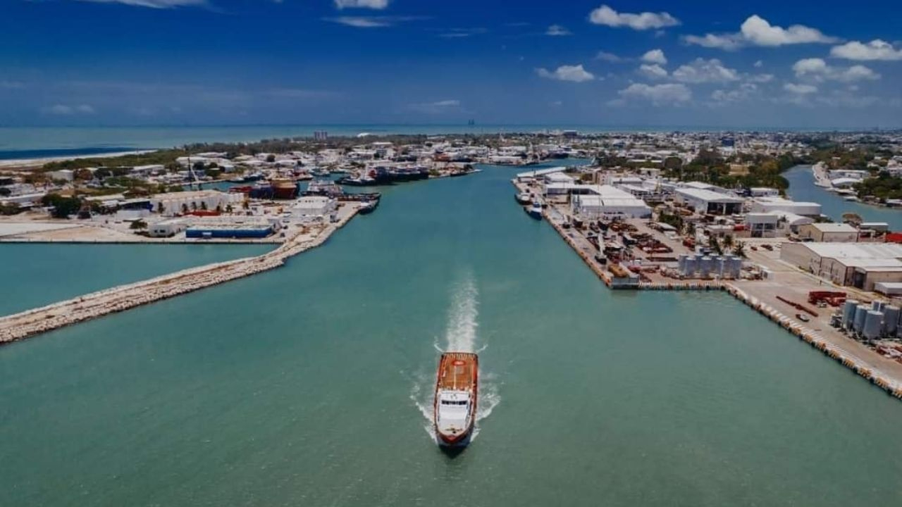 El Gobierno de Campeche debe promover acciones para mejorar estos recintos y considerar la creación de parques industriales. El Gobierno de Campeche debe promover acciones para mejorar estos recintos y considerar la creación de parques industriales.