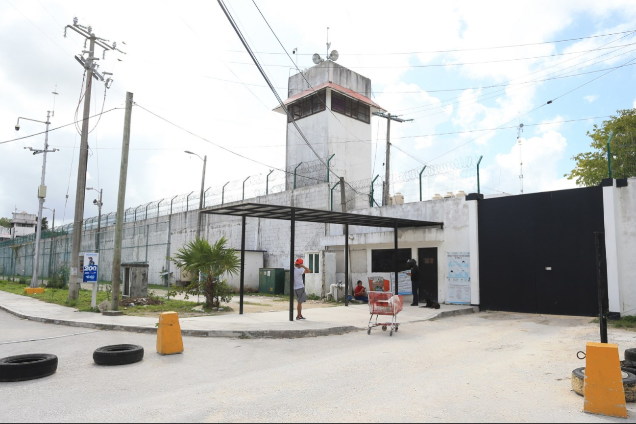 El penal de Cancún, además de ser el más saturado de la entidad, tiene deficiencias en el espacio El penal de Cancún, además de ser el más saturado de la entidad, tiene deficiencias en el espacio