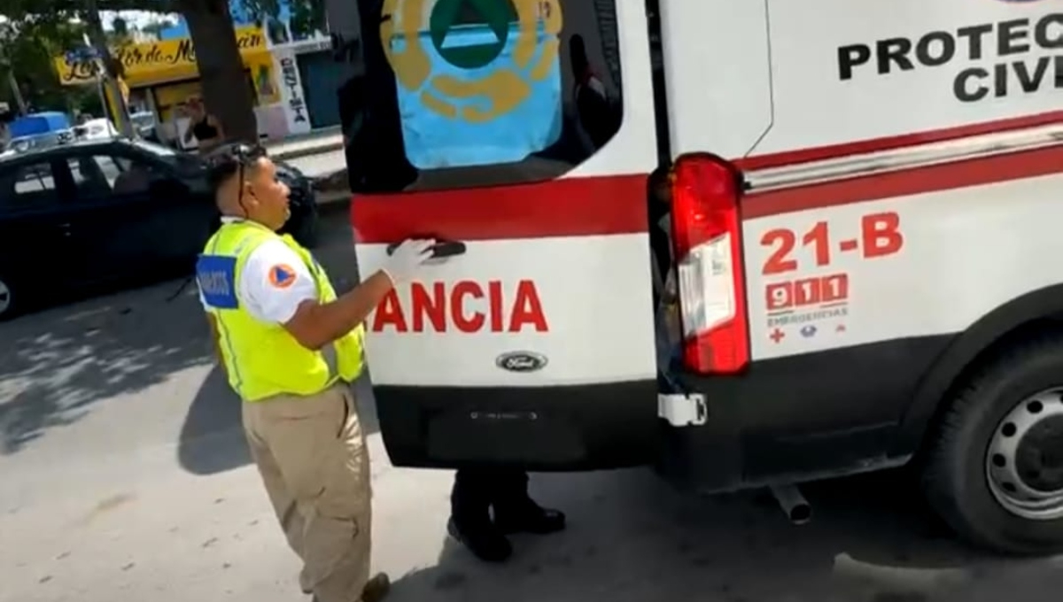 Paramédicos atendieron a la mujer tras resultar herida Paramédicos atendieron a la mujer tras resultar herida