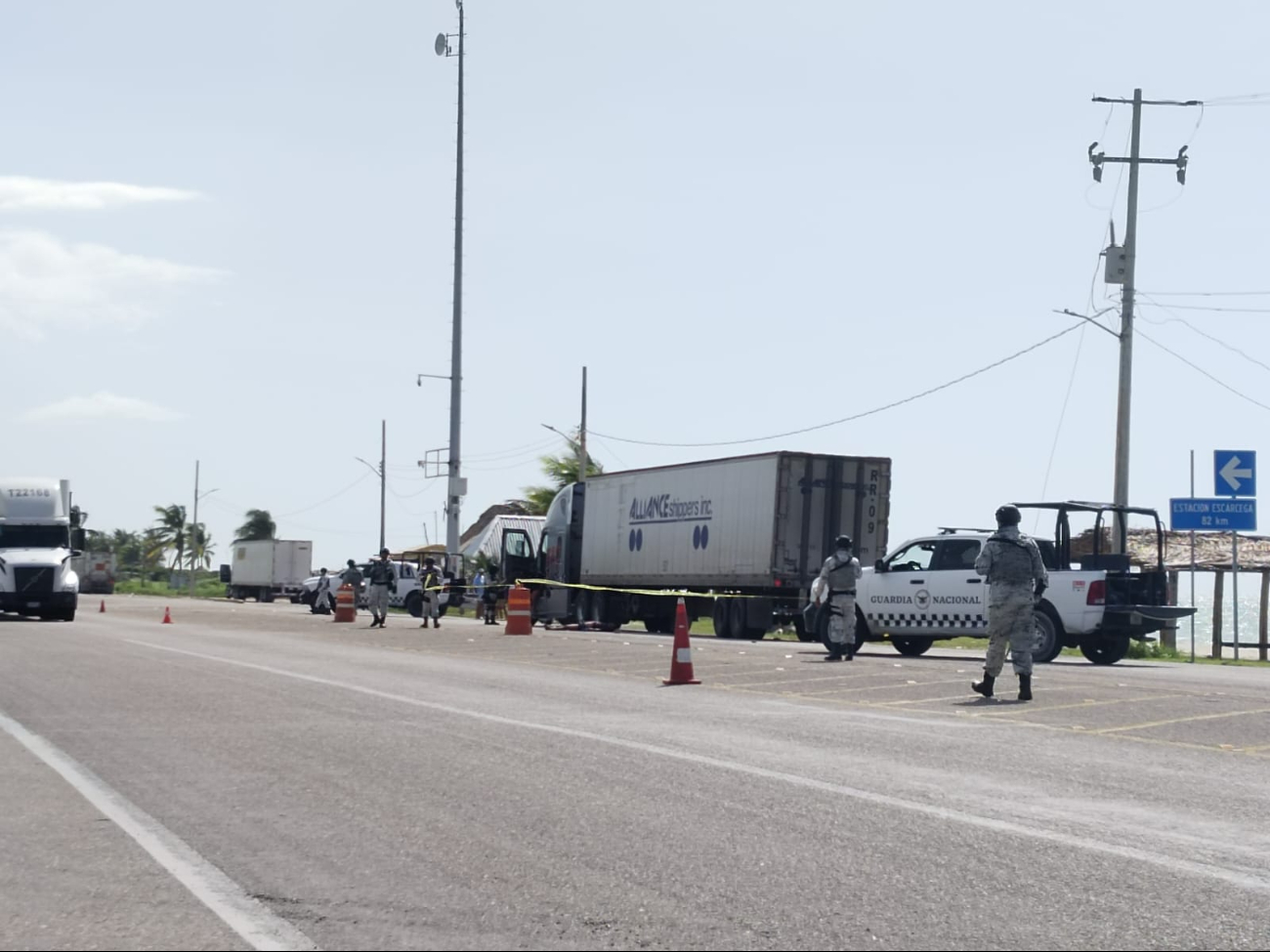 Tragedia en Sabancuy: Motociclista muere atropellado por un tráiler  