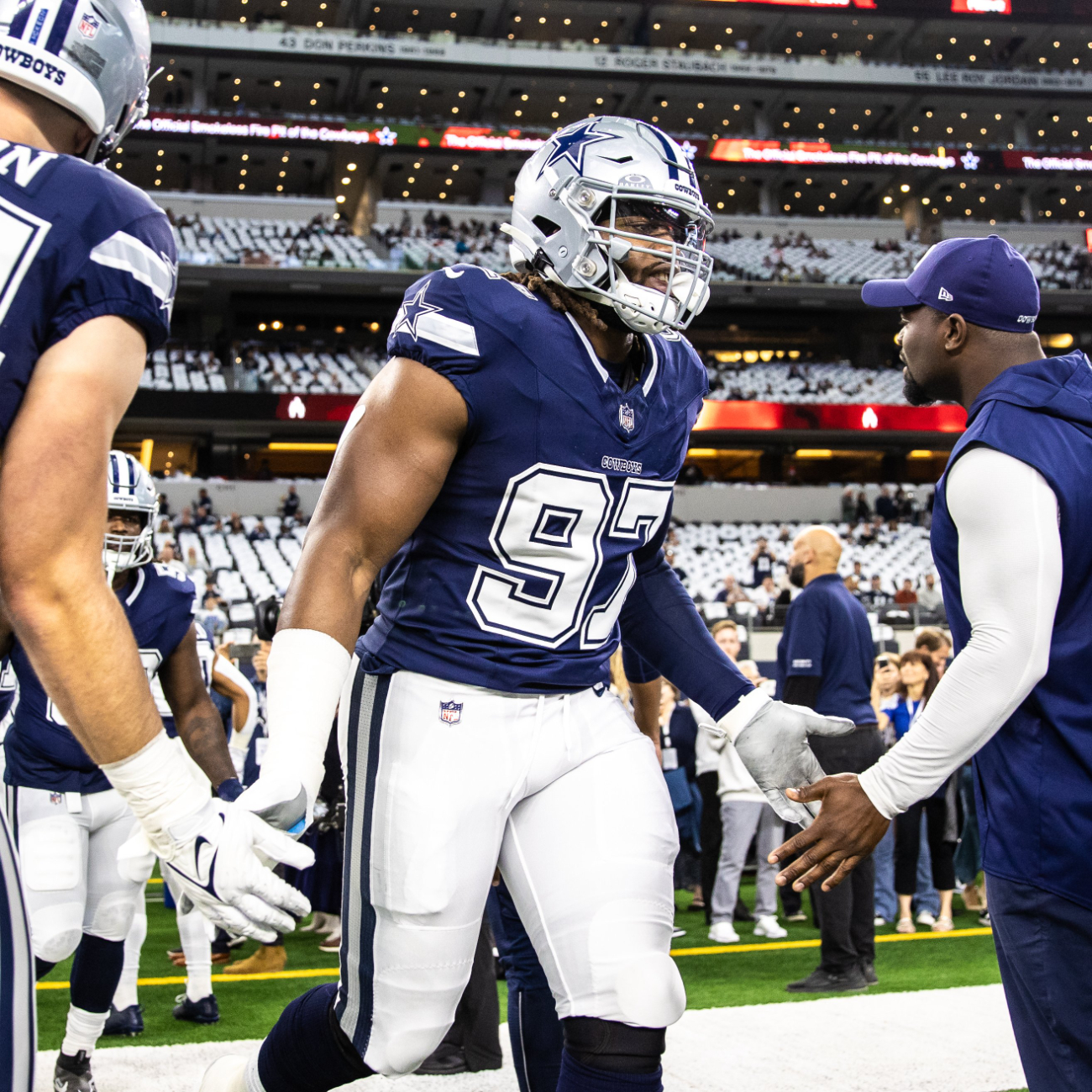 Dallas Cowboys: El primer equipo deportivo en romper la barrera de los 10 mmdd"