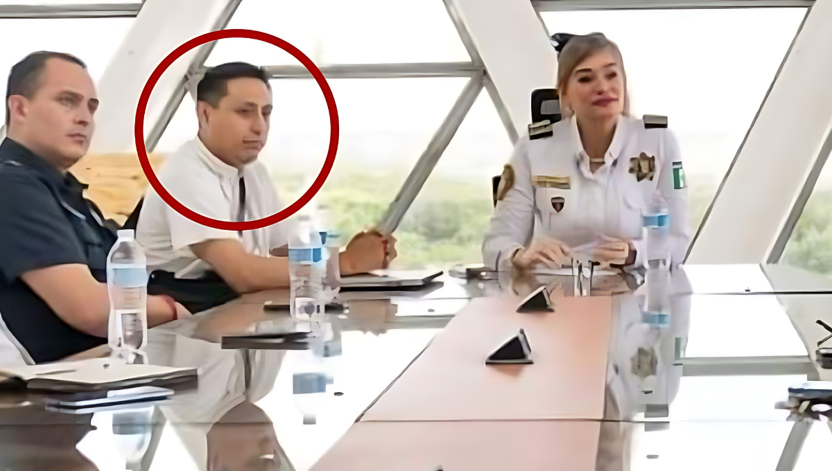 Antonio Sarádán Solías continúa apareciendo a ladod e la Secretaria de Seguridad Antonio Sarádán Solías continúa apareciendo a ladod e la Secretaria de Seguridad