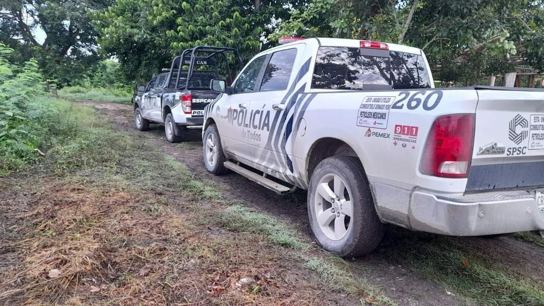 El hallazgo fue reportado por vecinos que cruzaban por el lugar El hallazgo fue reportado por vecinos que cruzaban por el lugar
