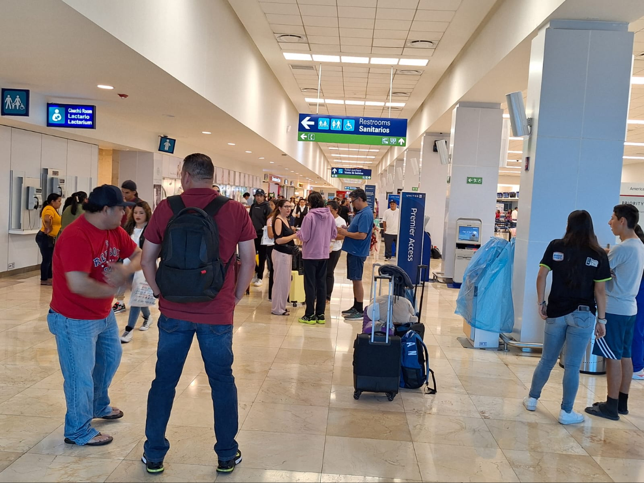 Hay gran afluencia de pasajeros en el aeropuerto de Mérida Hay gran afluencia de pasajeros en el aeropuerto de Mérida