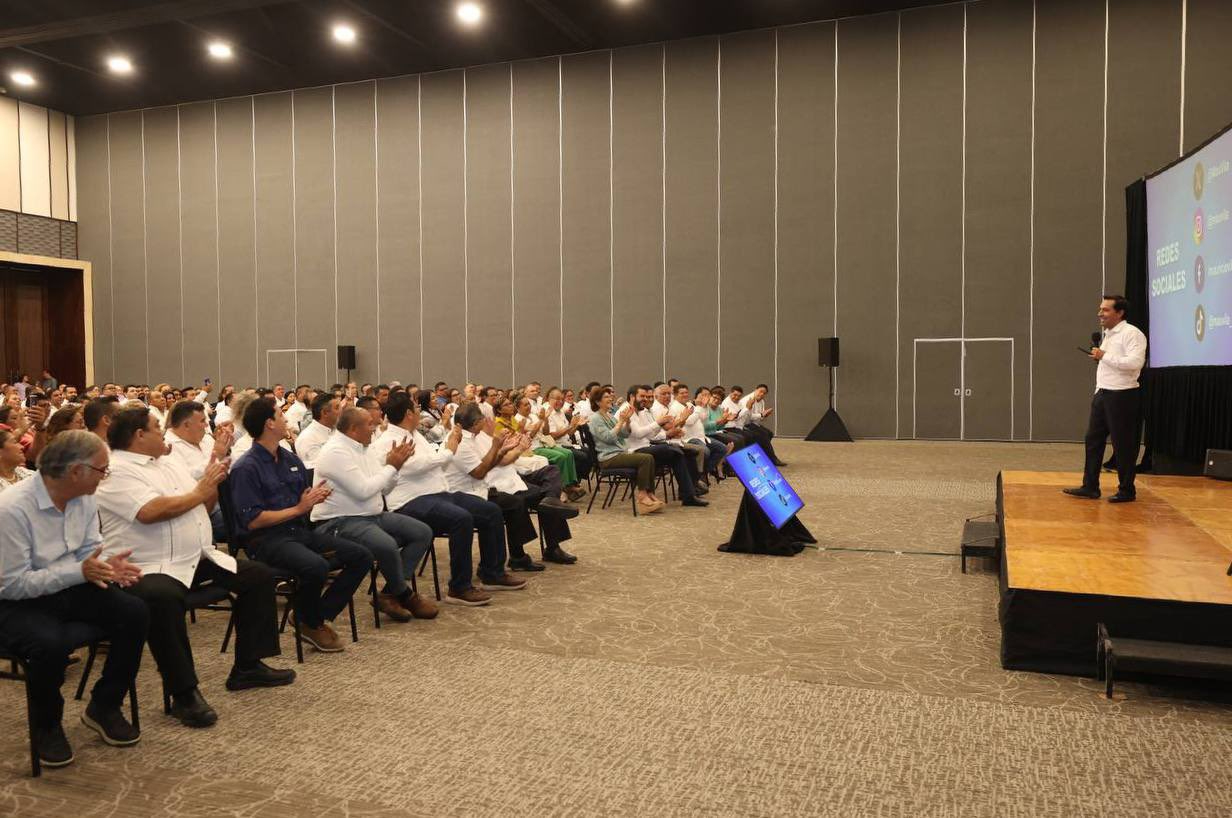 Mauricio Vila sostiene charla con representantes de sindicatos Mauricio Vila sostiene charla con representantes de sindicatos