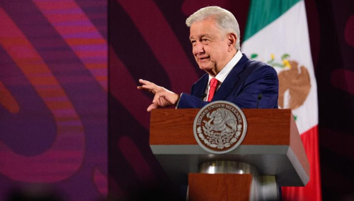 Claudia Sheinbaum recibe constancia de presidenta electa y AMLO celebra el triunfo