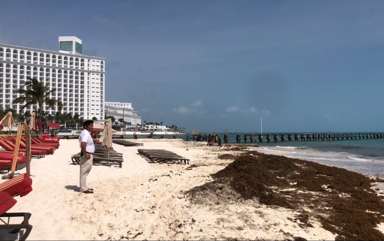 Hoteleros de Cancún preparan vacaciones forzadas de sus empleados para evitar despidos