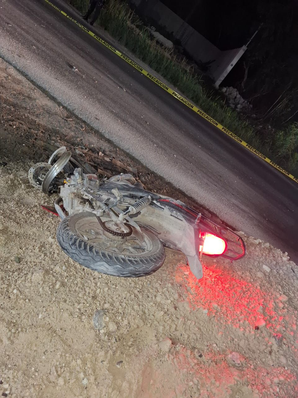 El motociclista murió tras el impacto contra la camioneta El motociclista murió tras el impacto contra la camioneta