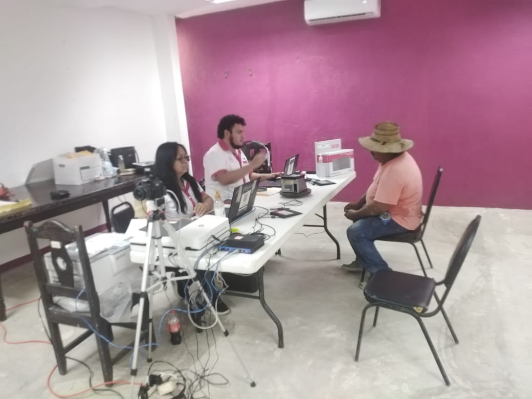 El personal del INE móvil ha visitado la localidad varias veces, facilitando el trámite de credenciales. El personal del INE móvil ha visitado la localidad varias veces, facilitando el trámite de credenciales.