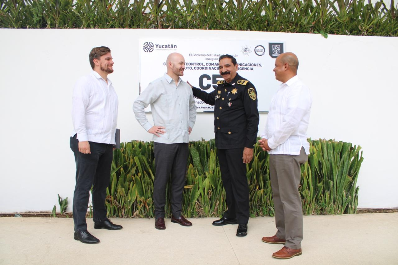 Justen Thomas recorre el C5i en Mérida, Yucatán Justen Thomas recorre el C5i en Mérida, Yucatán