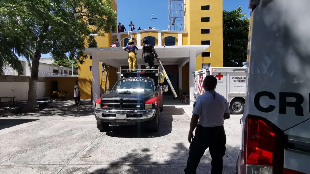 Un hombre de entre 40 y 45 años cayó desde la cúpula de la Parroquia Santo Niño de Atocha mientras pintaba.