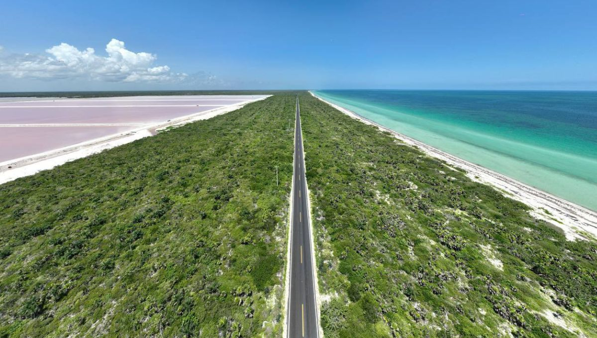 Mauricio Vila encabeza remodelación de carretera Tizimín-Río Lagartos-Las Coloradas