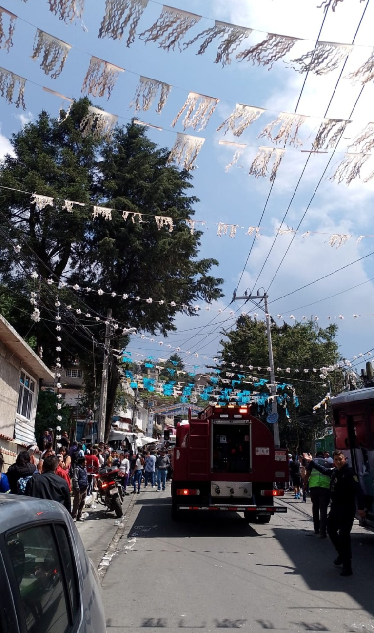 Agentes de emergencias acordonaron el área en Cuajimalpa Agentes de emergencias acordonaron el área en Cuajimalpa