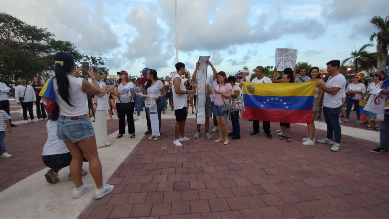 Los manifestantes piden que los menores conozcan su tierra Los manifestantes piden que los menores conozcan su tierra