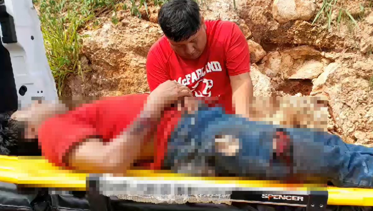 Motociclistas sufren fracturas tras accidente en puente del Tren Maya, en Dzitbalché: VIDEO