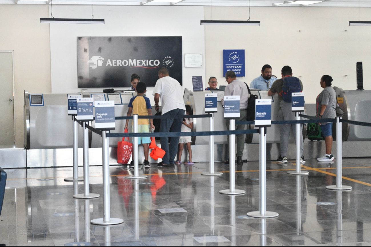 A su detención, sus documentos son verificados