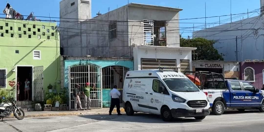 Al lugar llegó personal del Forense Al lugar llegó personal del Forense