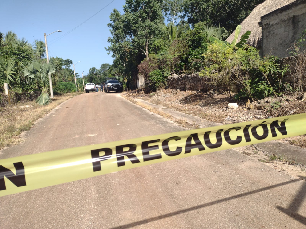 Elementos de la FGE investigan lo ocurrido en Polyuc Elementos de la FGE investigan lo ocurrido en Polyuc