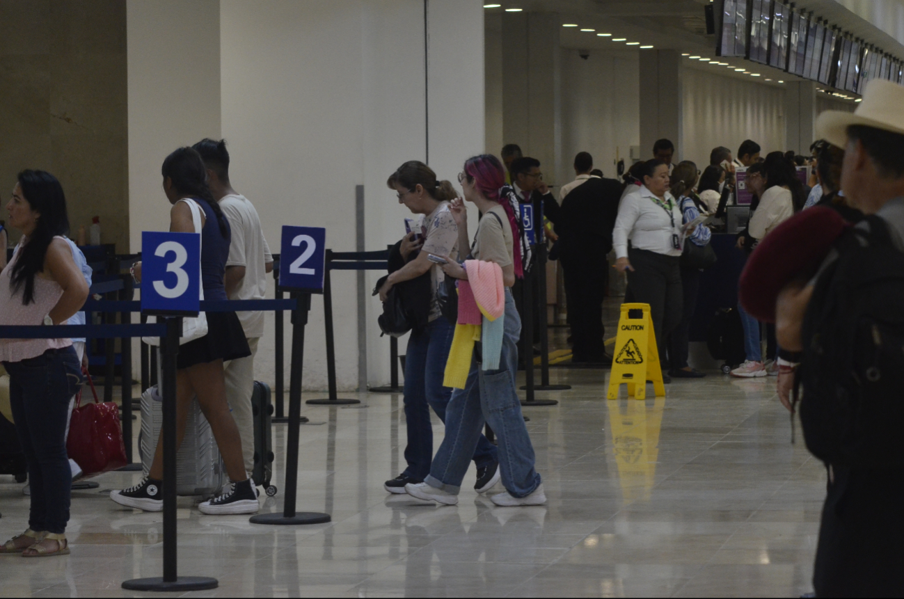En la última semana de Verano el aeropuerto de Cancún disminuyó sus operaciones En la última semana de Verano el aeropuerto de Cancún disminuyó sus operaciones