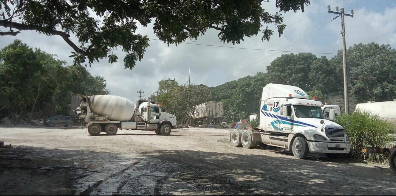 Las explosiones han afectado anteriormente negocios y viviendas cercanas Las explosiones han afectado anteriormente negocios y viviendas cercanas