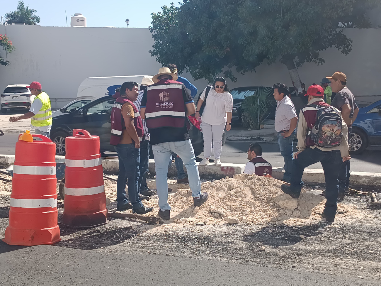Sedumop niega que socavón sobre la Avenida Central sea por labores de repavimentación Sedumop niega que socavón sobre la Avenida Central sea por labores de repavimentación