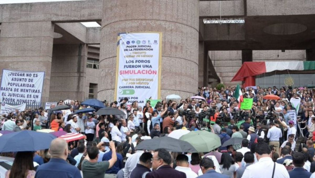 Trabajadores del Poder Judicial en 16 entidades inician paro indefinido contra reforma de AMLO