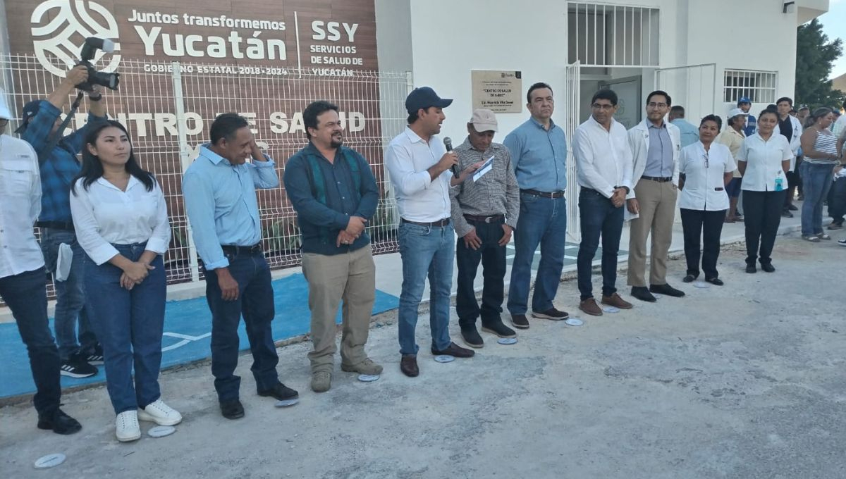 Mauricio Vila cortó el listón de la clínica de salud en Buctzotz Mauricio Vila cortó el listón de la clínica de salud en Buctzotz