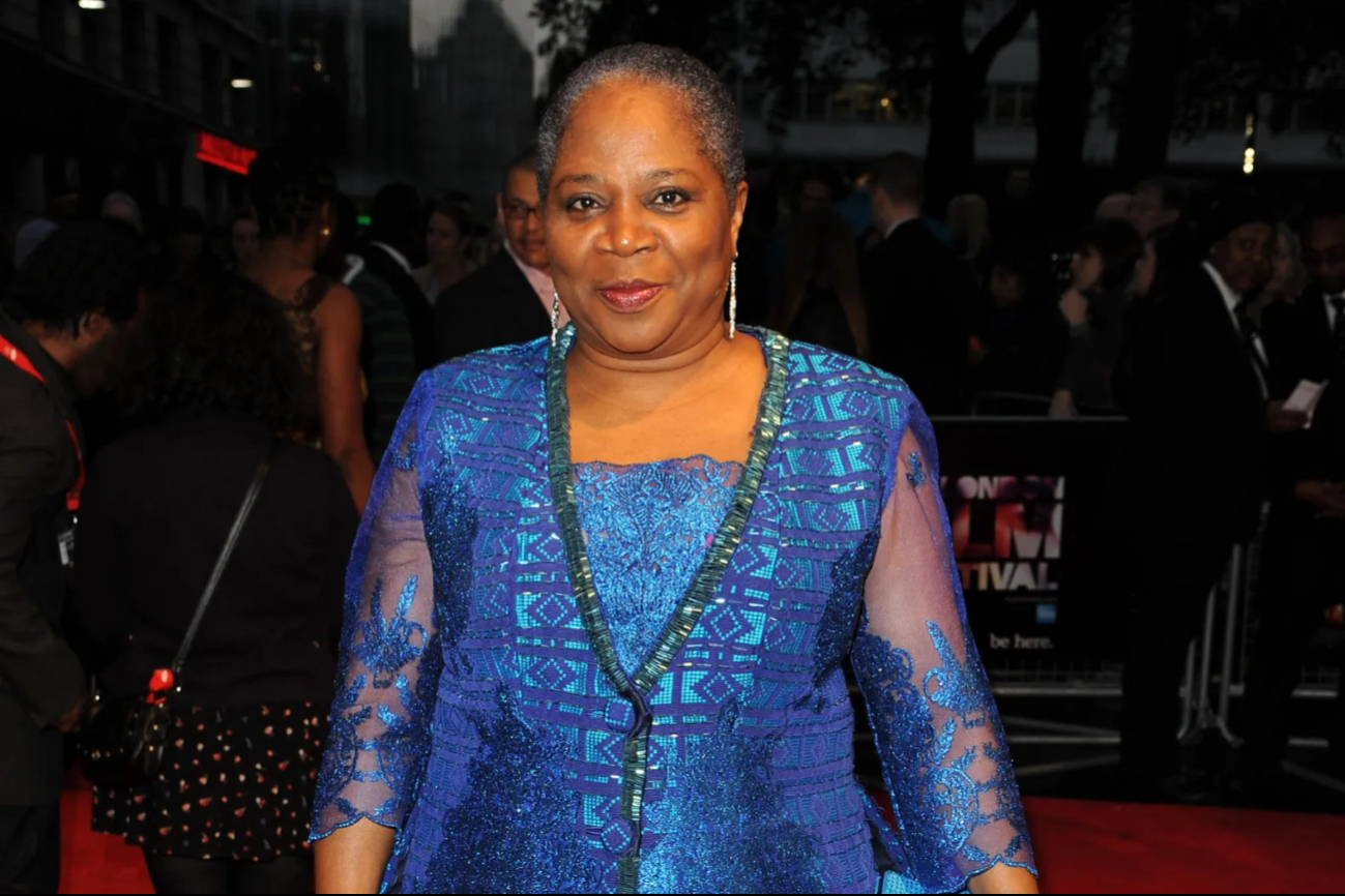 Muere Onyeka Onwenu , famosa cantante que se desplomó en el escenario Muere Onyeka Onwenu , famosa cantante que se desplomó en el escenario