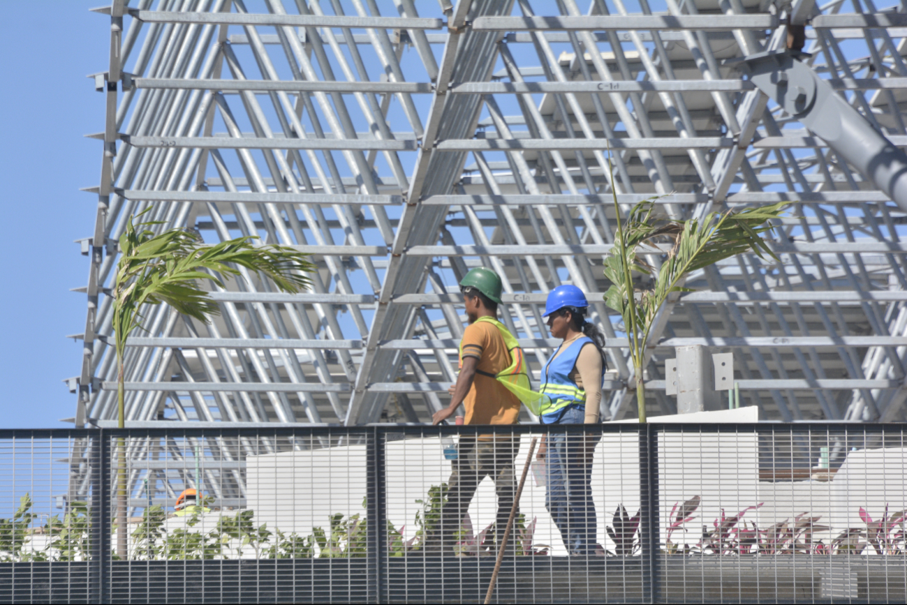 Se generaron 15 mil plazas para el Aeropuerto de Tulum y miles más para otros proyectos de infraestructura en el estado Se generaron 15 mil plazas para el Aeropuerto de Tulum y miles más para otros proyectos de infraestructura en el estado