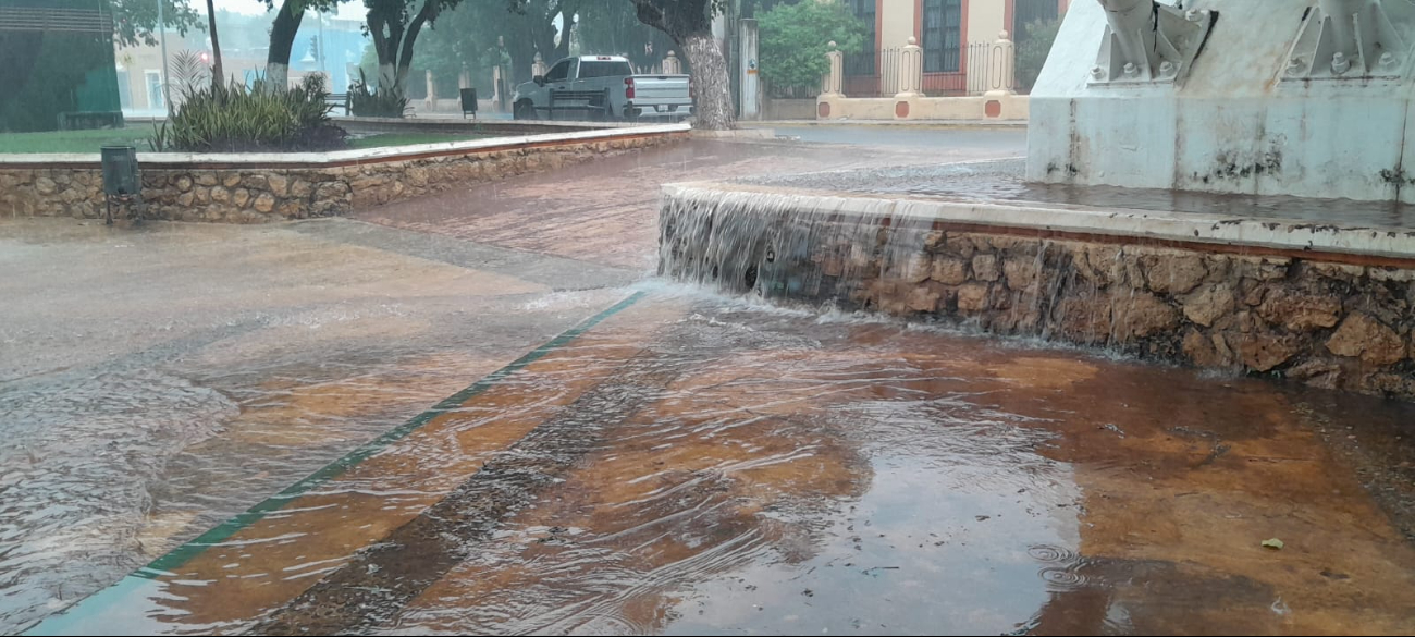 Se alerta a la ciudadanía sobre el riesgo de inundaciones, deslaves y creciente de ríos. Se alerta a la ciudadanía sobre el riesgo de inundaciones, deslaves y creciente de ríos.