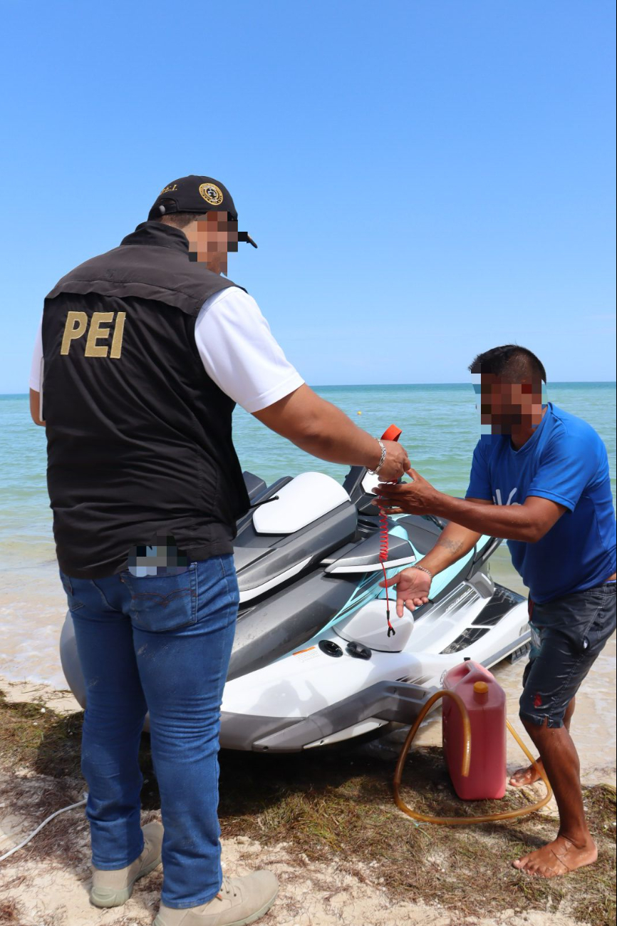Así fue como identificaron las motos acuáticas en Telchac Puerto Así fue como identificaron las motos acuáticas en Telchac Puerto