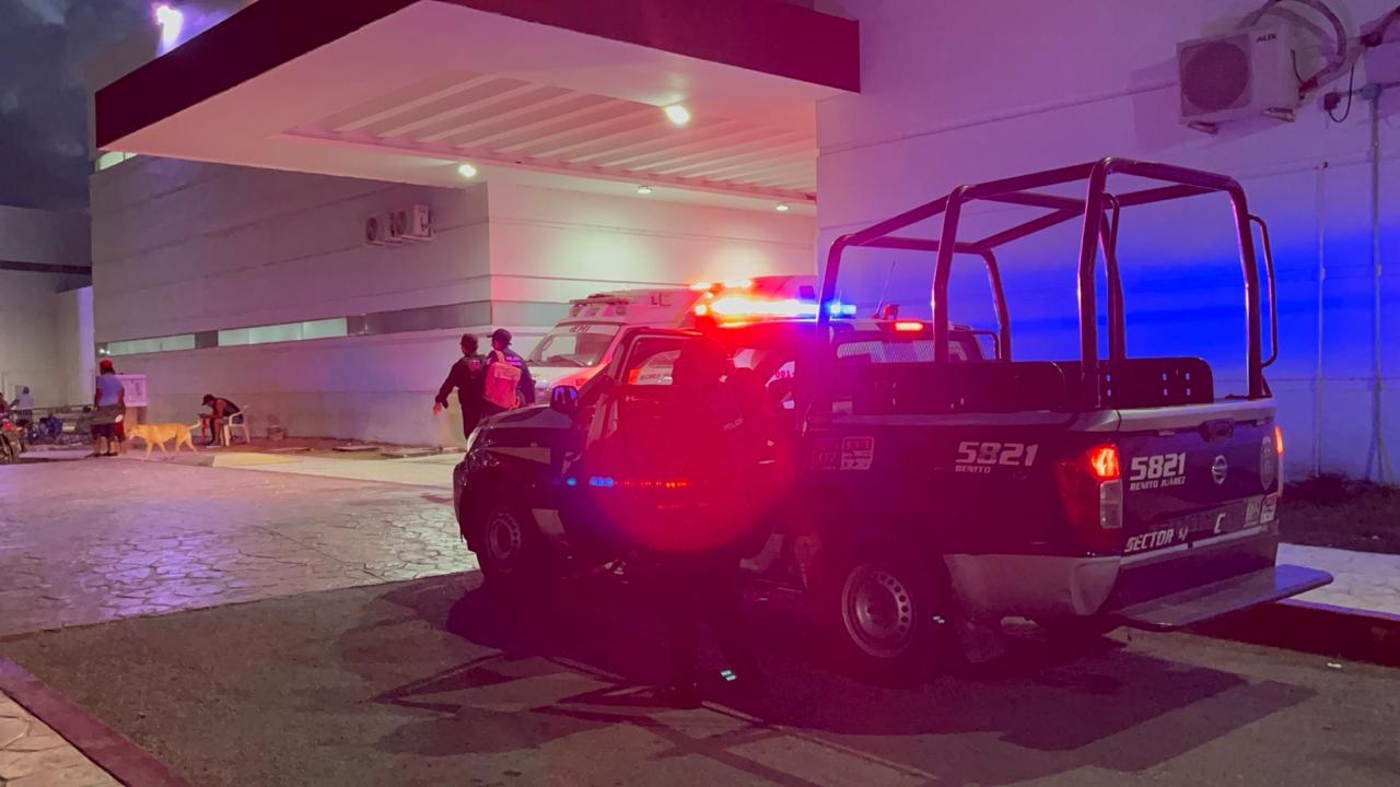 Policías observaron que el joven tenía una herida de bala en el rostro Policías observaron que el joven tenía una herida de bala en el rostro