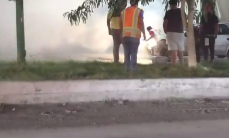 Corto circuito genera incendio de un coche en Calakmul  
